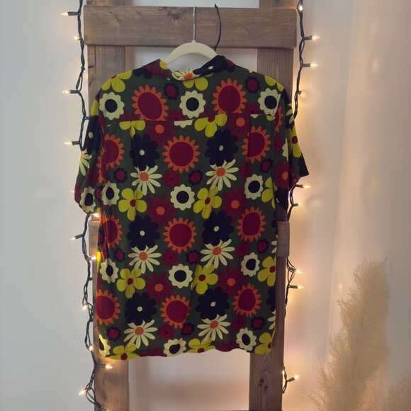 70s Inspired Button DOwn Shirt By Super Massive (Size Medium) - Picture 6 of 8